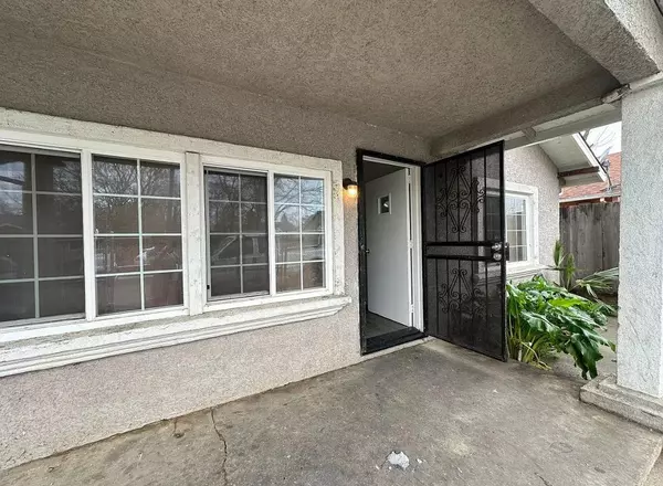 Sacramento, CA 95820,3832 14th AVE