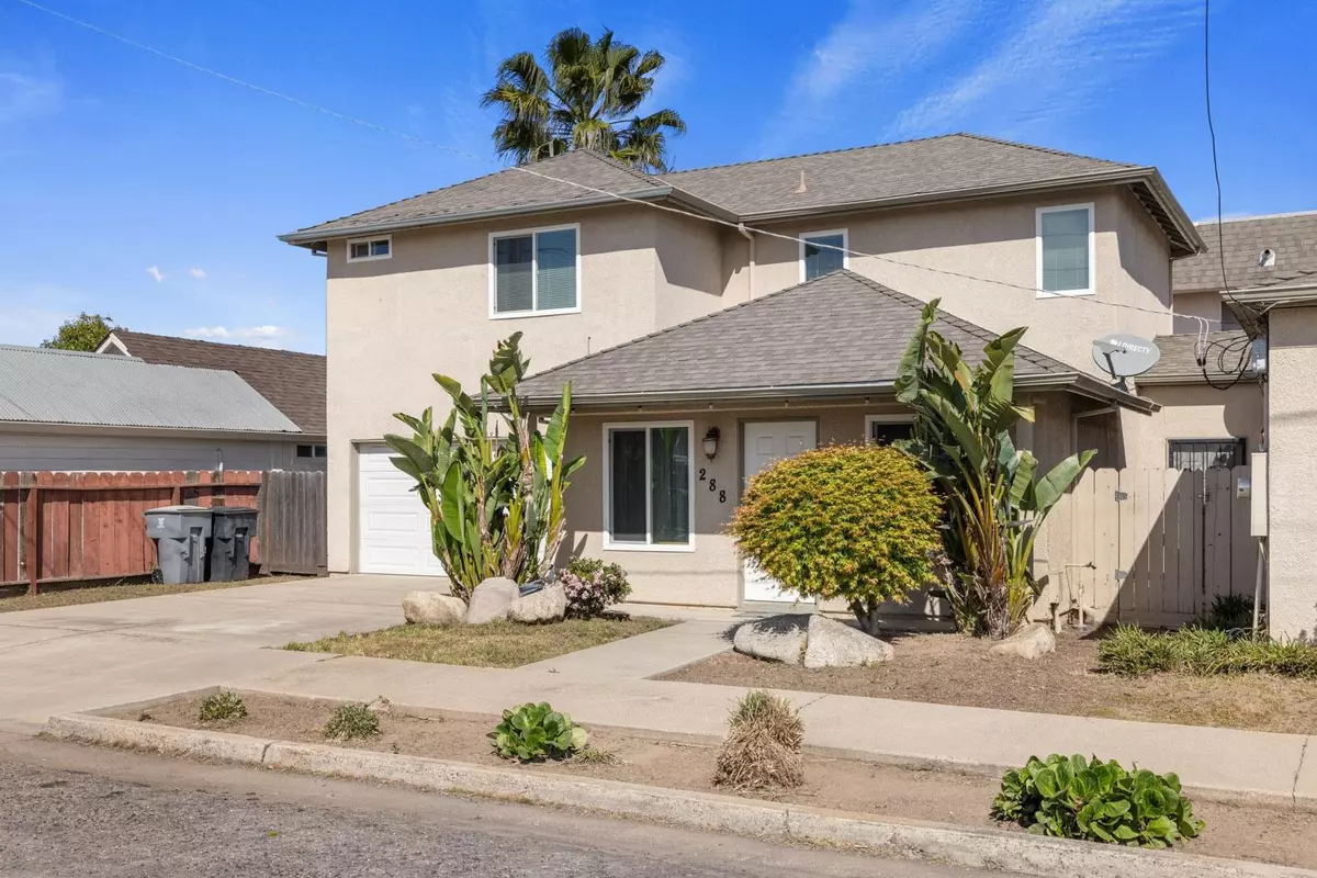 Oakdale, CA 95361,358 S 3rd AVE