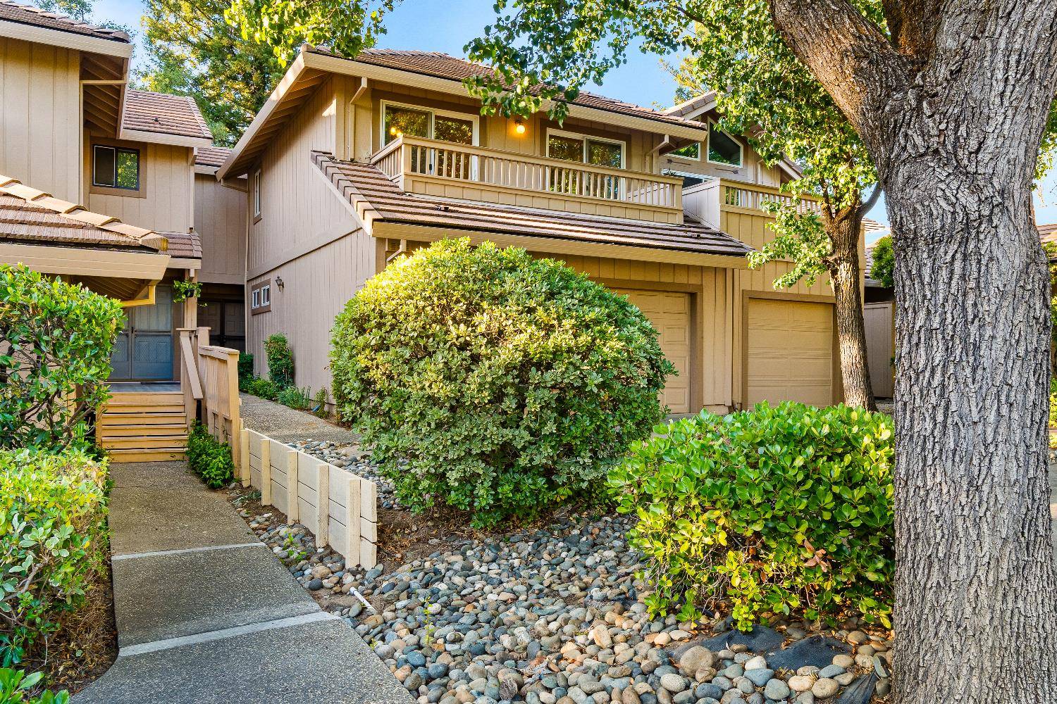 8213 Fox Meadow PL, Citrus Heights, CA 95610