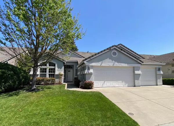 2434 Walnut Oaks LN, Carmichael, CA 95608