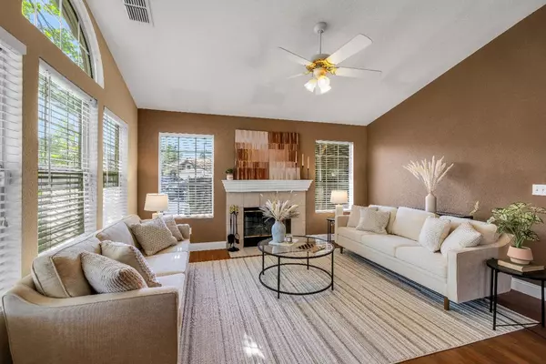 7013 Paloma Blanca CT,  Elk Grove,  CA 95758