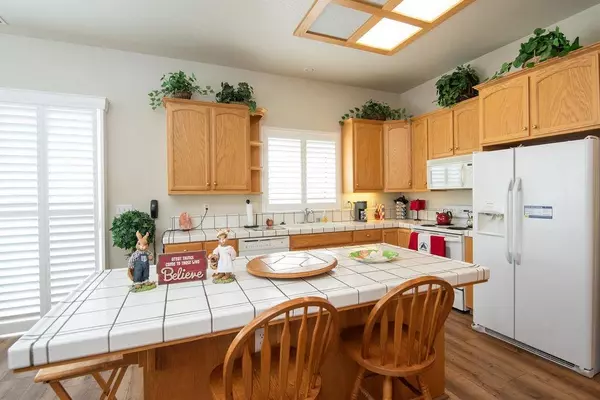 Oakdale, CA 95361,1337 Table Mountain DR