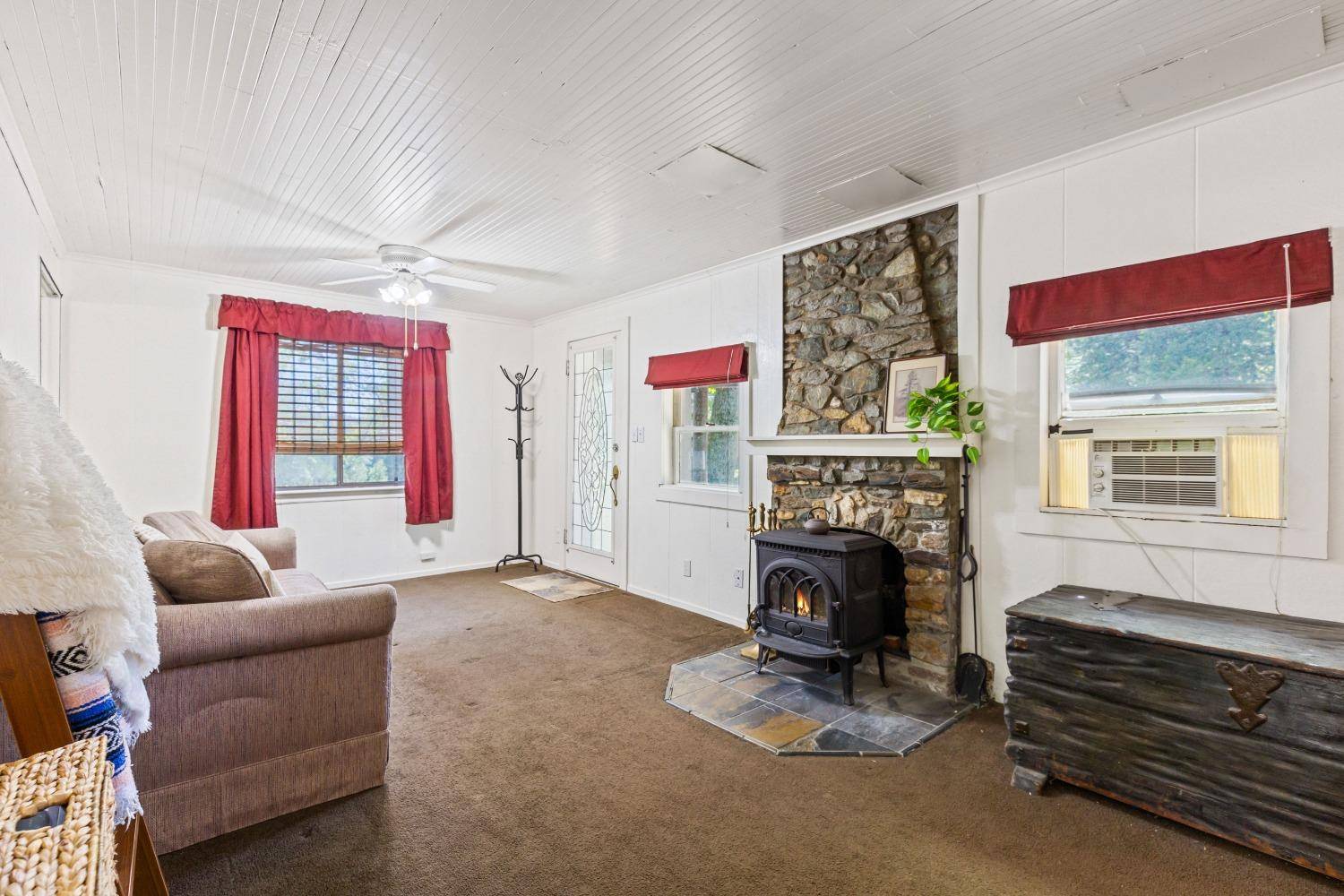 660 Glenwood RD, Grass Valley, CA 95945