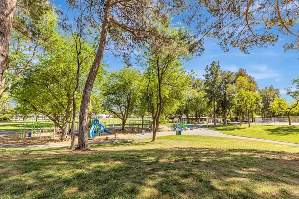 Davis, CA 95618,5101 Glide DR