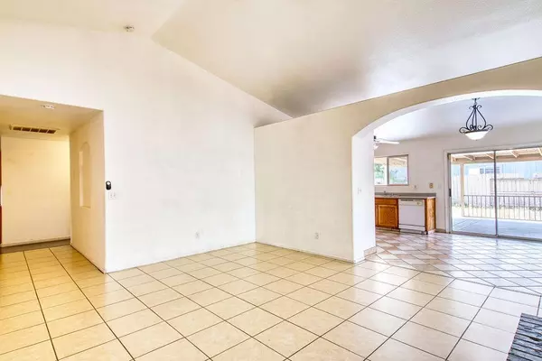 Winton, CA 95388,6665 Nicholas PL