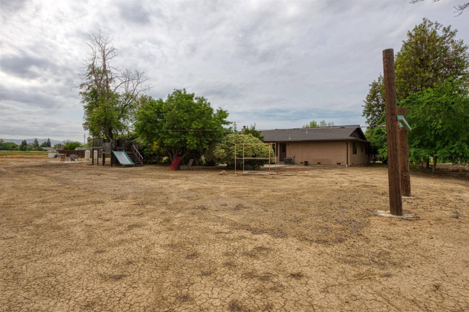 Patterson, CA 95363,654 Poppy AVE