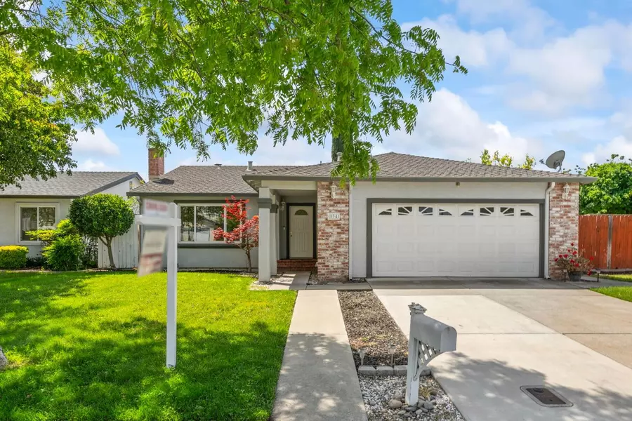 134 Eureka WAY, Tracy, CA 95376