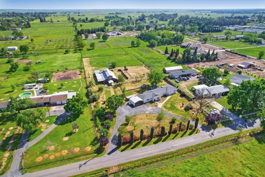 10938 Gay RD, Wilton, CA 95693