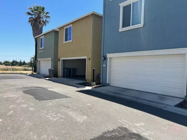 West Sacramento, CA 95691,4075 Prosser ST