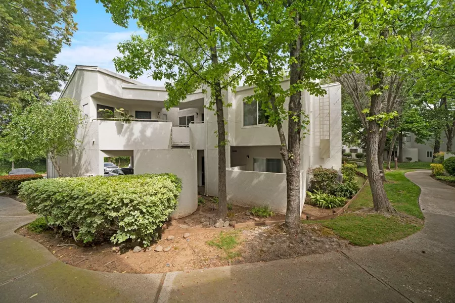 2531 Fulton Square LN ##30, Sacramento, CA 95821