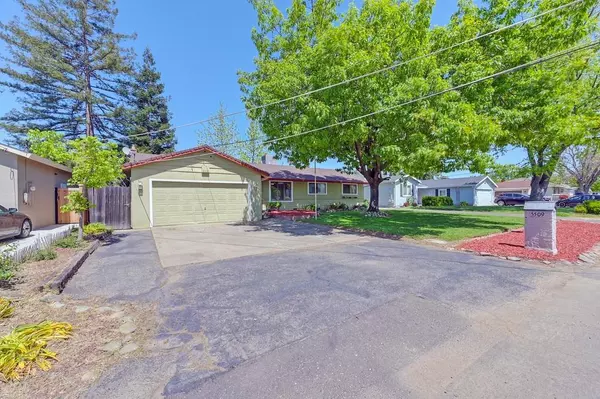 Carmichael, CA 95608,5509 Whitney AVE