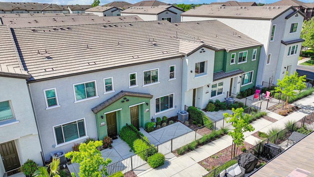 Sacramento, CA 95835,3022 Magical WALK