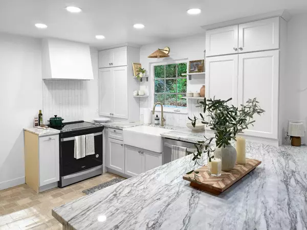 Grass Valley, CA 95945,287 W Olympia DR