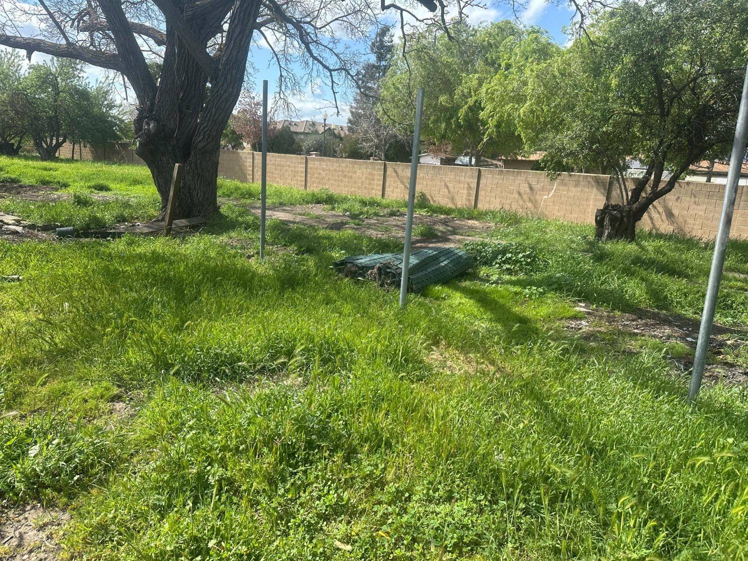 Stockton, CA 95205,1933 Pock LN