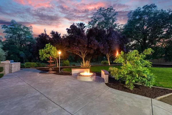 Roseville, CA 95747,8932 Caspian CT