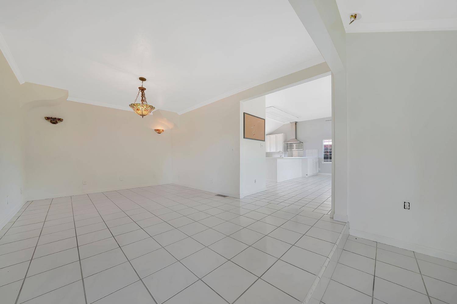 Sacramento, CA 95823,4801 Forest Pkwy