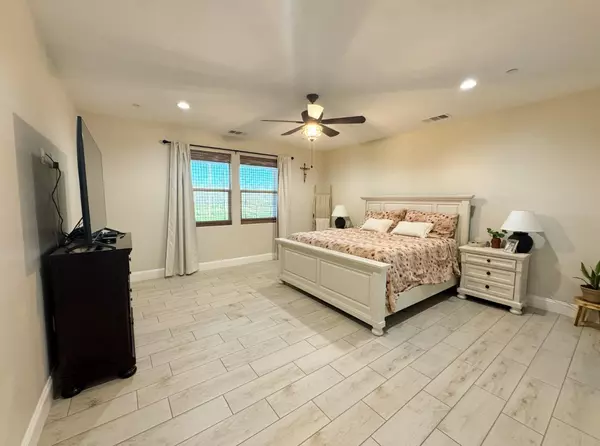 Escalon, CA 95320,9401 Biederman WAY