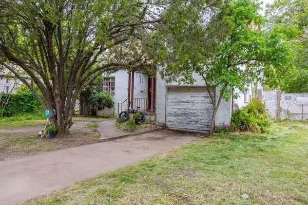 Sacramento, CA 95815,509 Redwood AVE