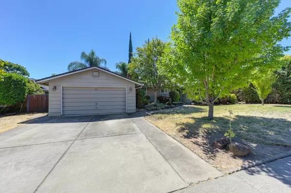 Carmichael, CA 95608,6430 Sandstone ST