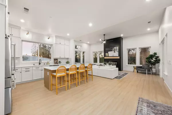 Auburn, CA 95602,23785 Darkhorse DR