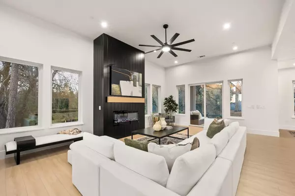 Auburn, CA 95602,23785 Darkhorse DR