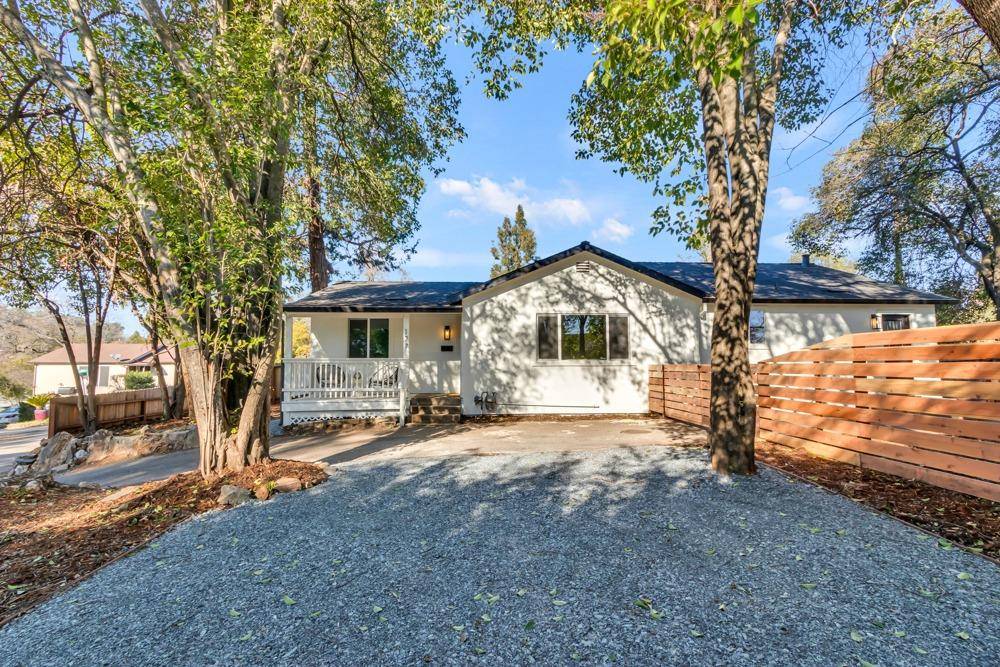 Auburn, CA 95603,177 Davis LN