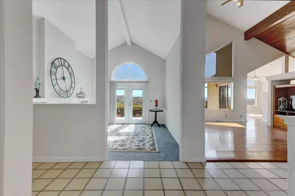 Auburn, CA 95603,892 El Oro DR