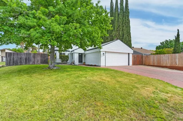 Sacramento, CA 95842,4553 Loch Haven Way