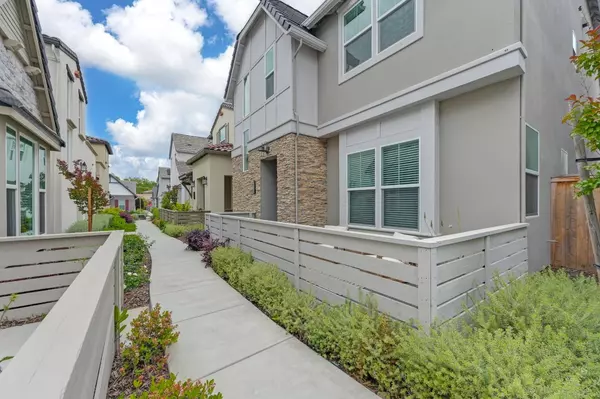 Sacramento, CA 95818,2358 McFly WALK