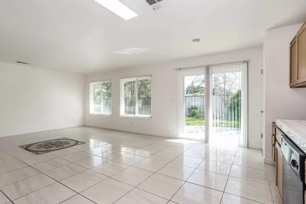 Folsom, CA 95630,380 Gardner CT