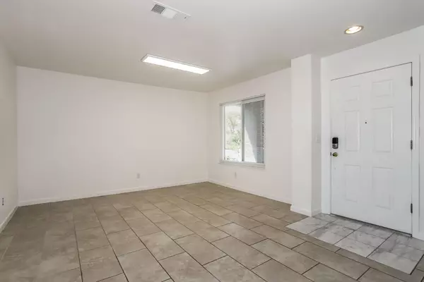 Folsom, CA 95630,380 Gardner CT