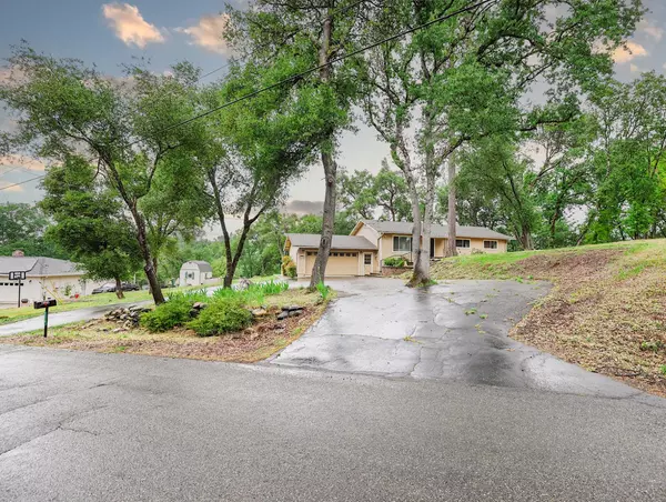 Auburn, CA 95602,4175 Helen LN