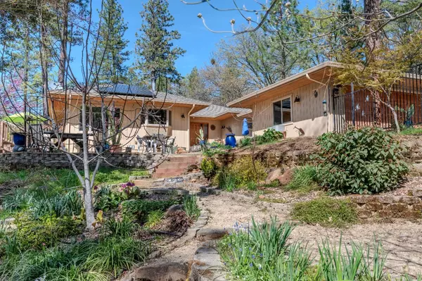 Grass Valley, CA 95949,19581 Wolf Creek RD