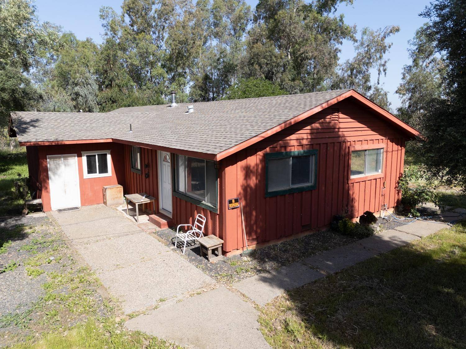 Oroville, CA 95965,633 Cox LN