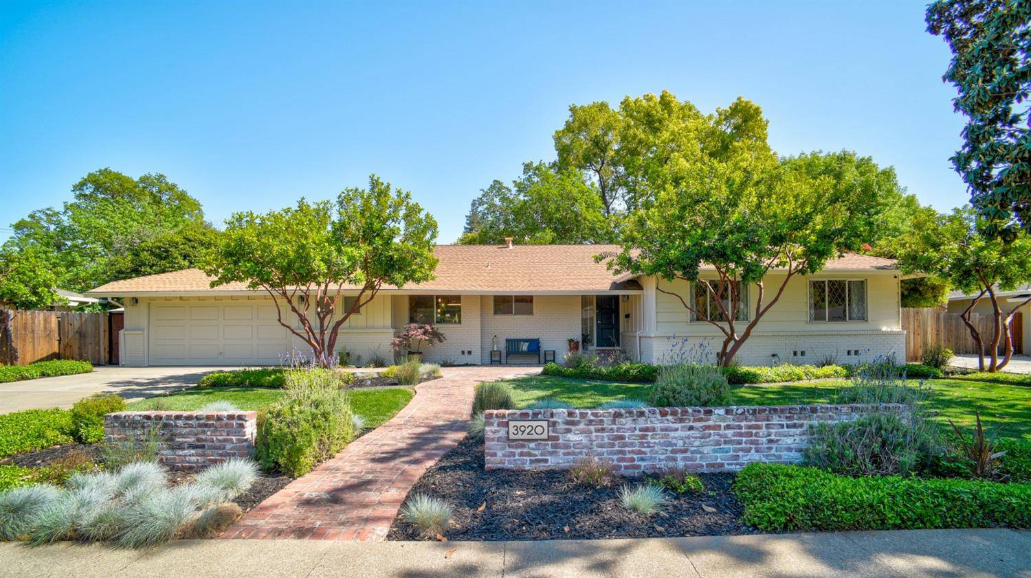 Sacramento, CA 95864,3920 Dunster WAY