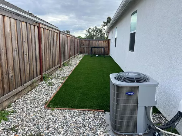 Roseville, CA 95747,5170 Castleton WAY
