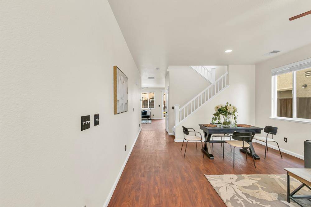 Sacramento, CA 95835,5427 Shennecock WAY