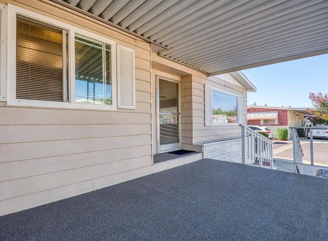 Modesto, CA 95355,3936 Maui TER