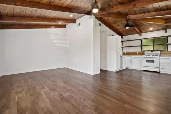 Yuba City, CA 95993,899 Bromley AVE