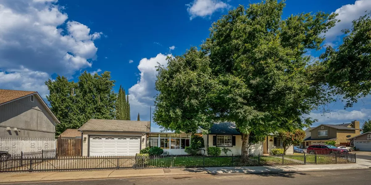 1828 Chesapeake AVE, Modesto, CA 95358