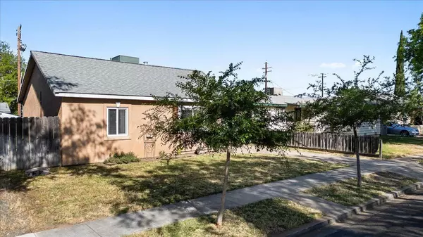 Manteca, CA 95336,231 Poplar AVE