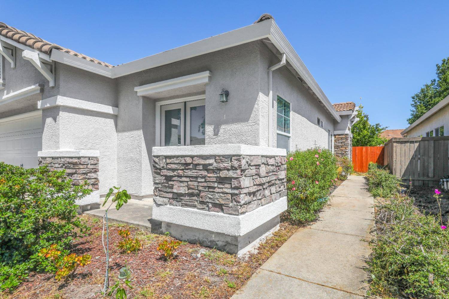 Sacramento, CA 95835,5732 Honor Pkwy