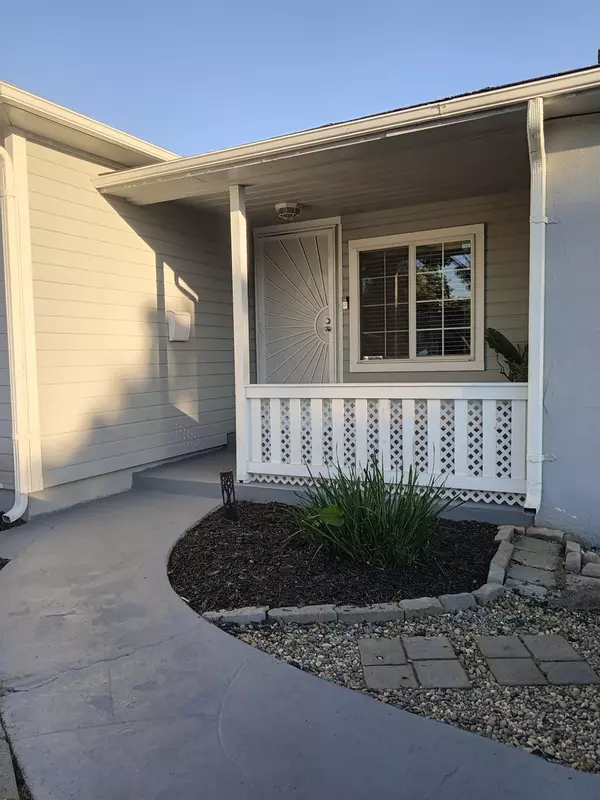 Sacramento, CA 95824,6300 40th AVE