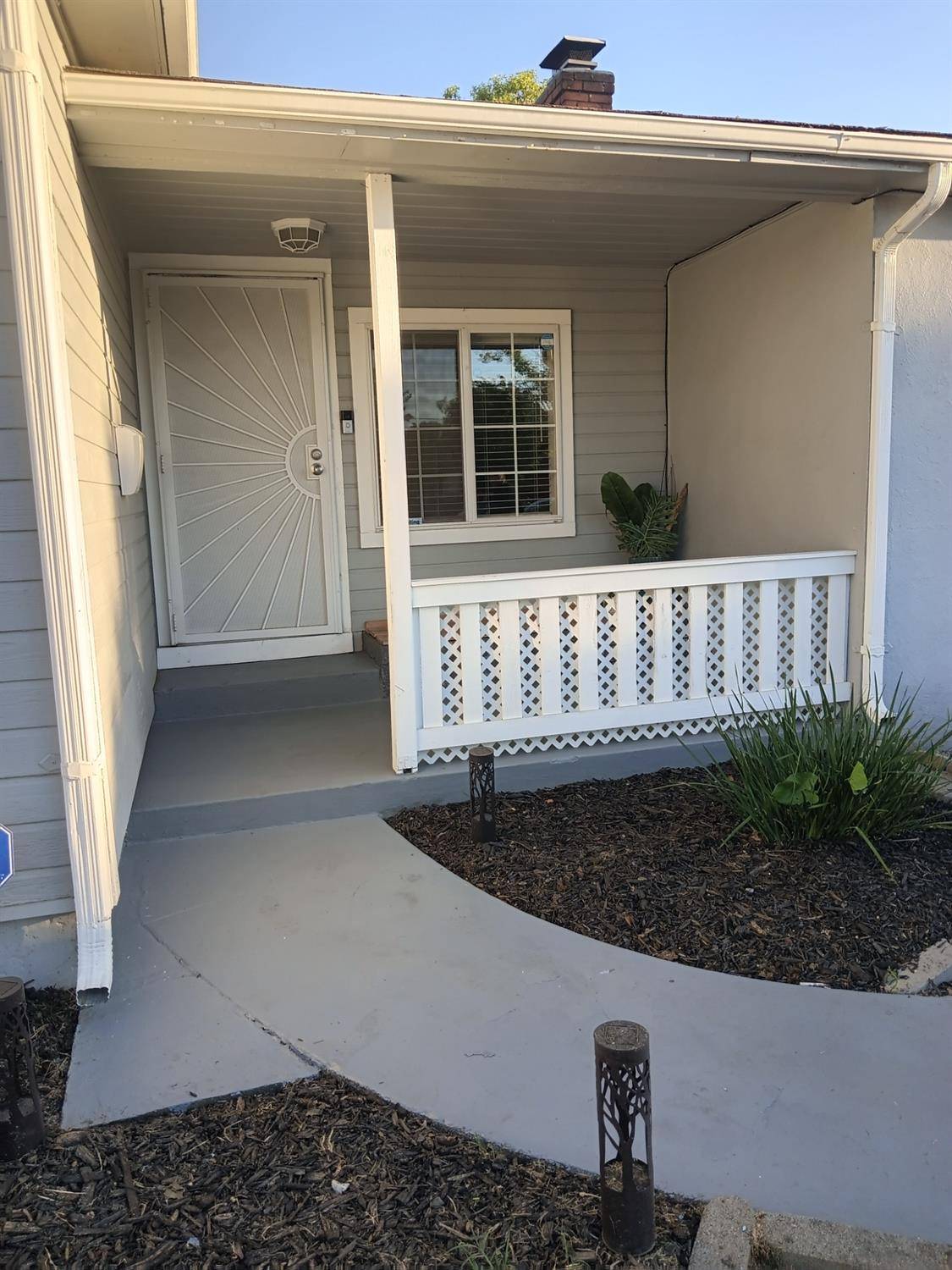 Sacramento, CA 95824,6300 40th AVE