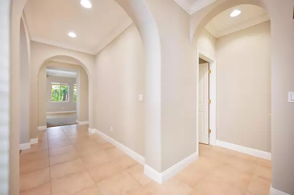 Sacramento, CA 95835,5730 Palmera LN