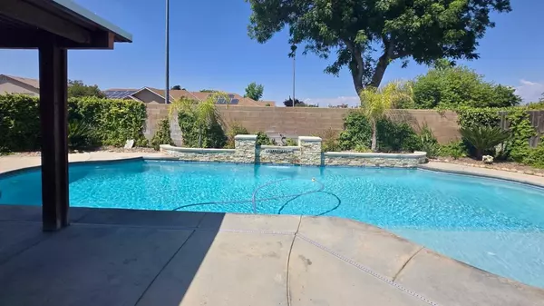 Clovis, CA 93612,1215 Fremont AVE