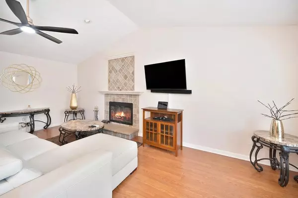 Sacramento, CA 95829,9020 Amador Valley CT