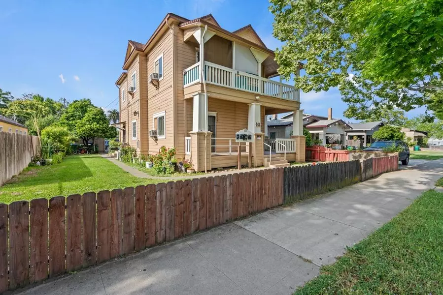 322 E Pine ST, Lodi, CA 95240