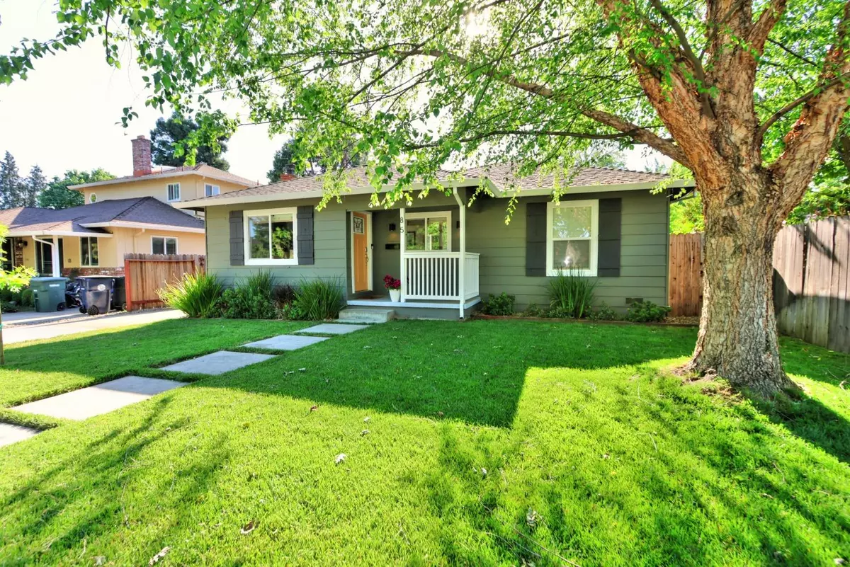 Sacramento, CA 95819,85 Sandburg DR