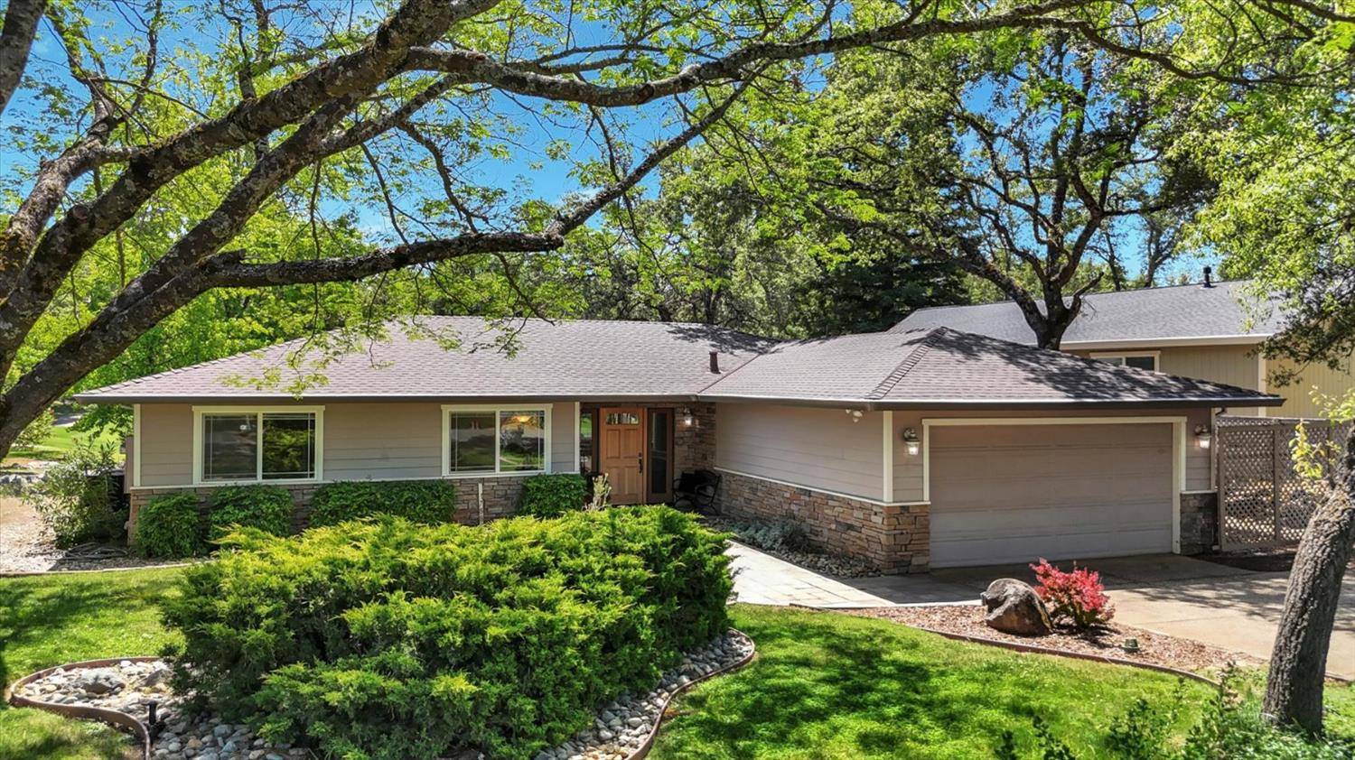 Penn Valley, CA 95946,17883 Jayhawk DR